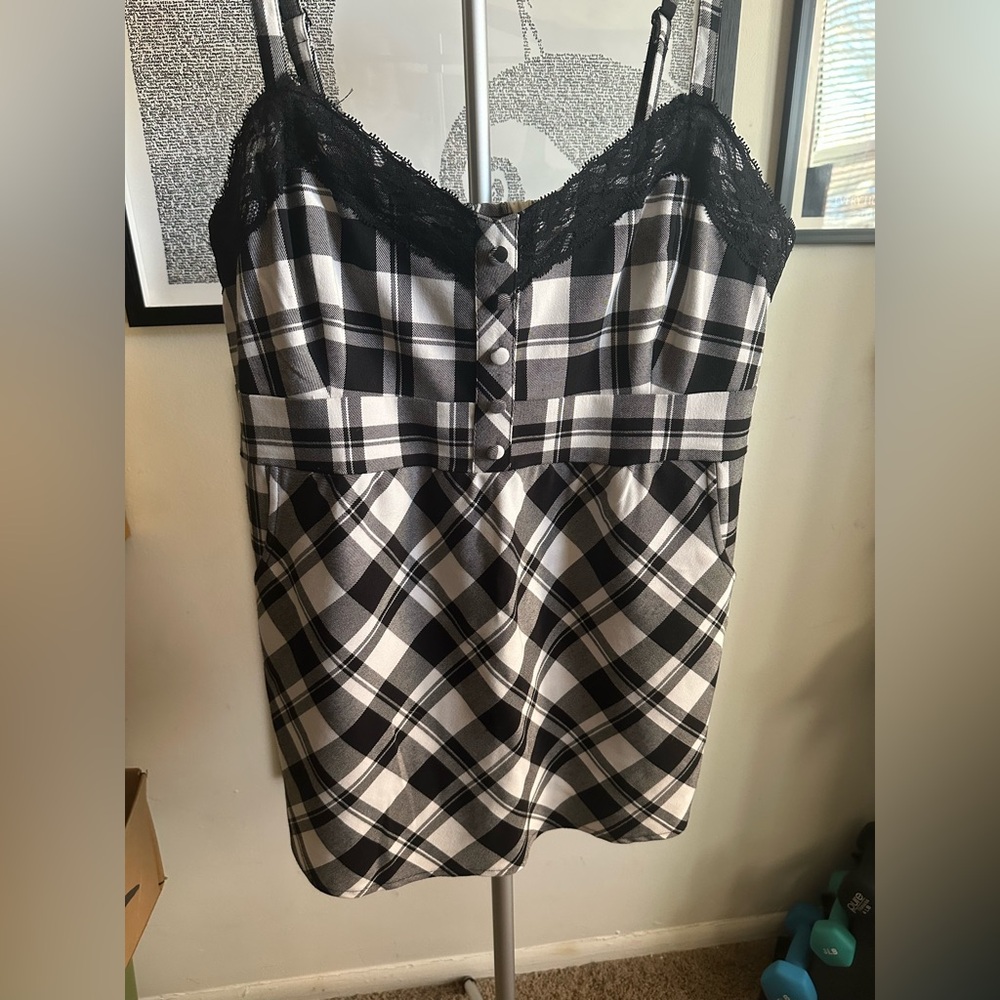 TORRID (2012) White/Black Plaid Cami
